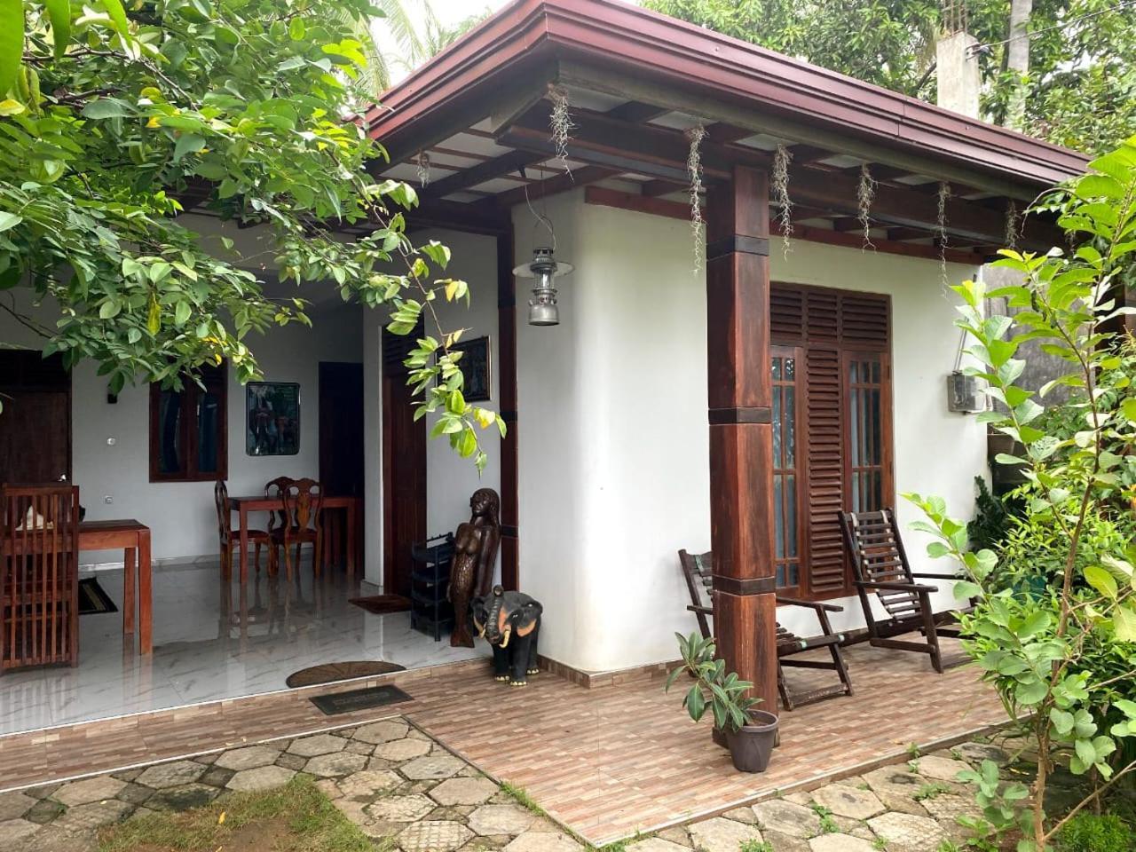 Hotel Tissamaharama Exterior foto