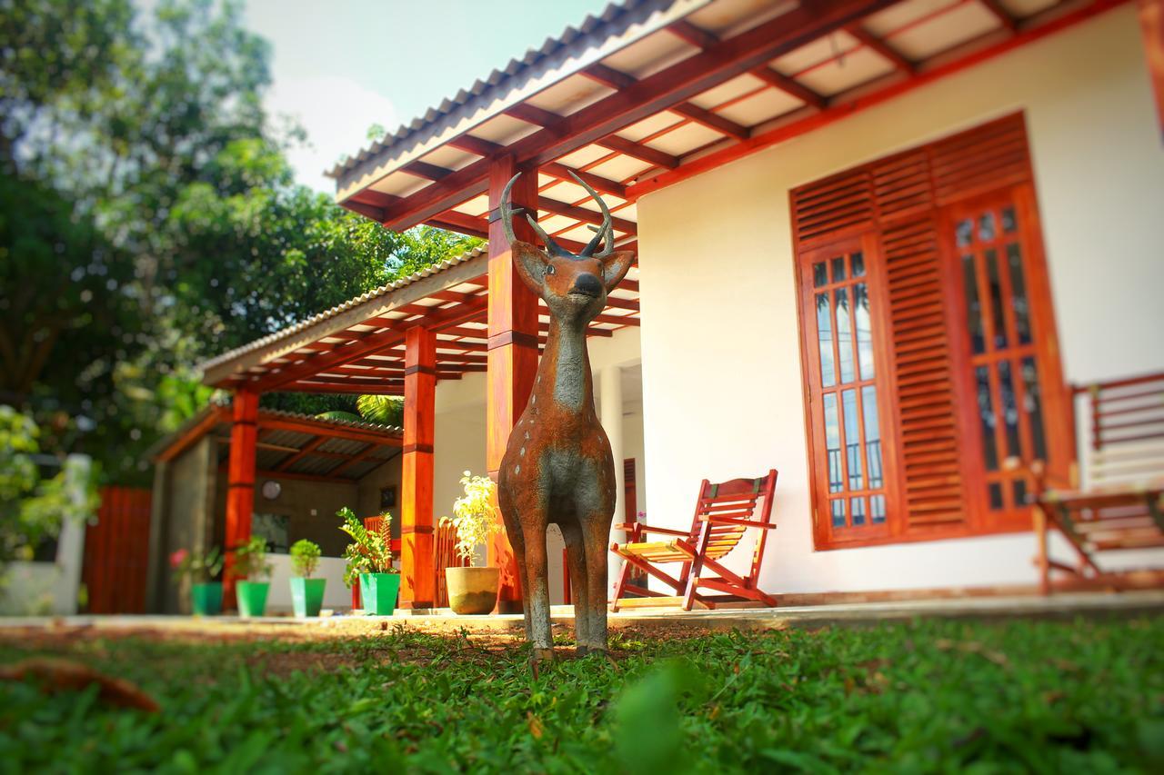 Hotel Tissamaharama Exterior foto